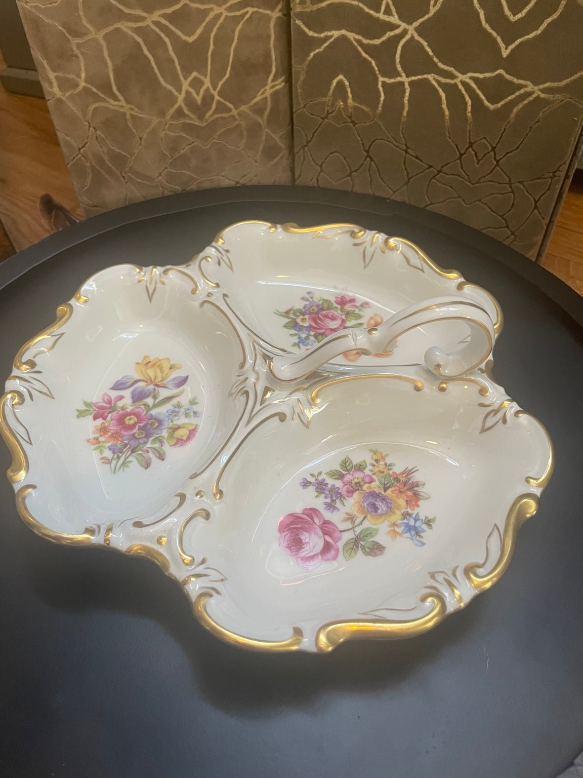 Vintage JL Menau East German Fancy Divided Bowl – Fine China with 22K Gold Gilt - Nordic Art & Collectibles